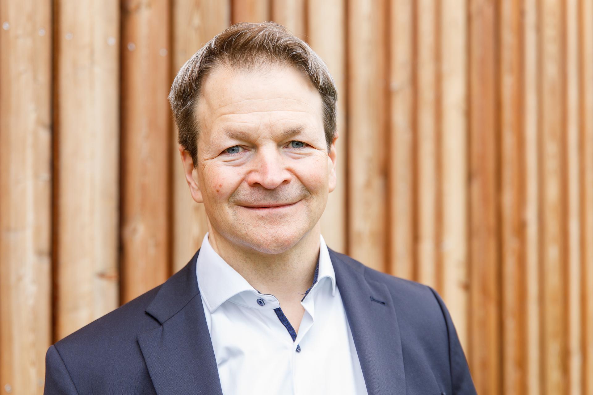 Portrait Rektor Sven Fisler