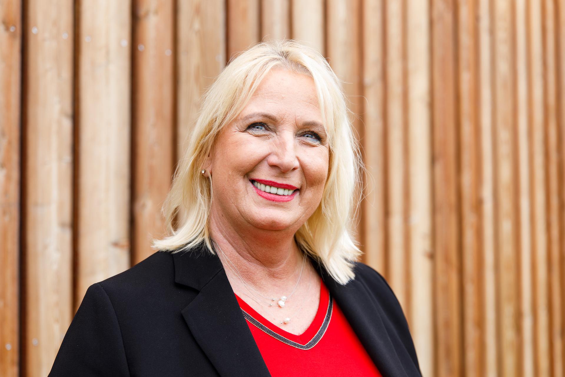 Portrait Vizerektorin Dagmar Unterköfler-Klatzer