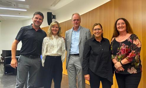 Klaus Zierer mit dem QMS Team