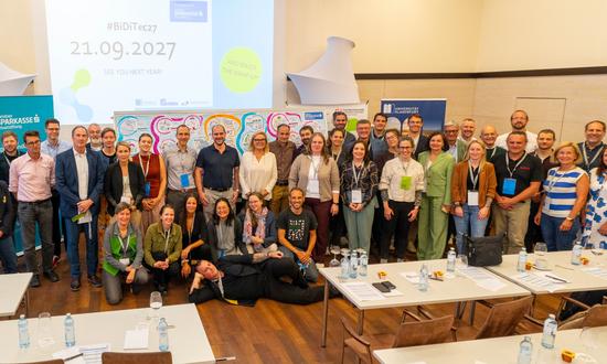 Gruppenfoto der Teilnehmer:innen der BiDiTec (Fotokennung: ICEB)
